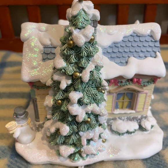 Precious Moments Holiday Hawthorne Village Set of 3! 2002 - Picture 8 of 16